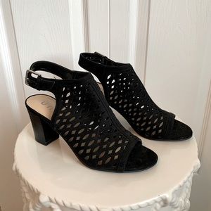 UNISA (DSW) Black Bootie Style Heels